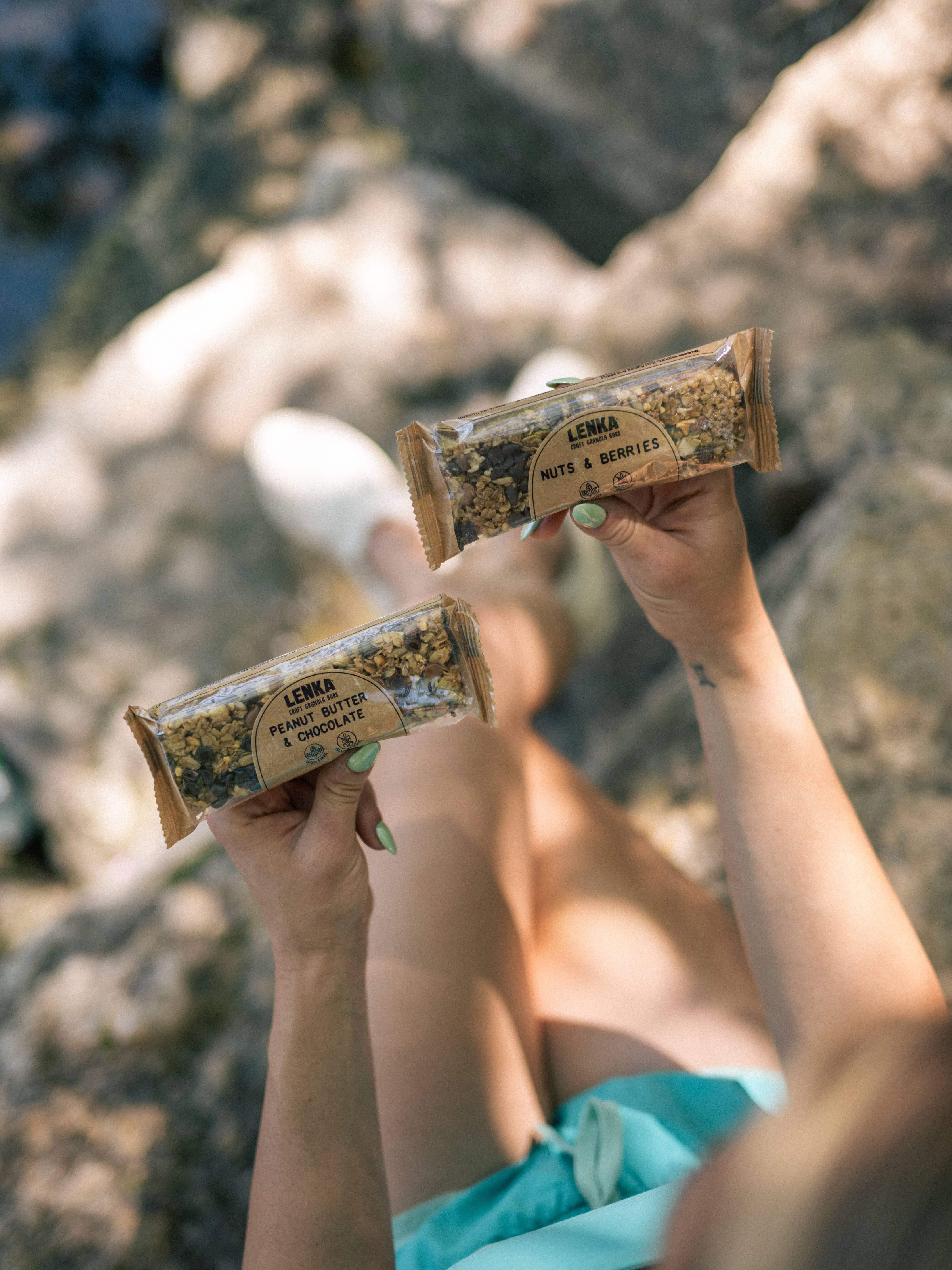 Lenka Craft Granola Bars - Peanut Butter & Chocolate Granola Bar - High Fiber