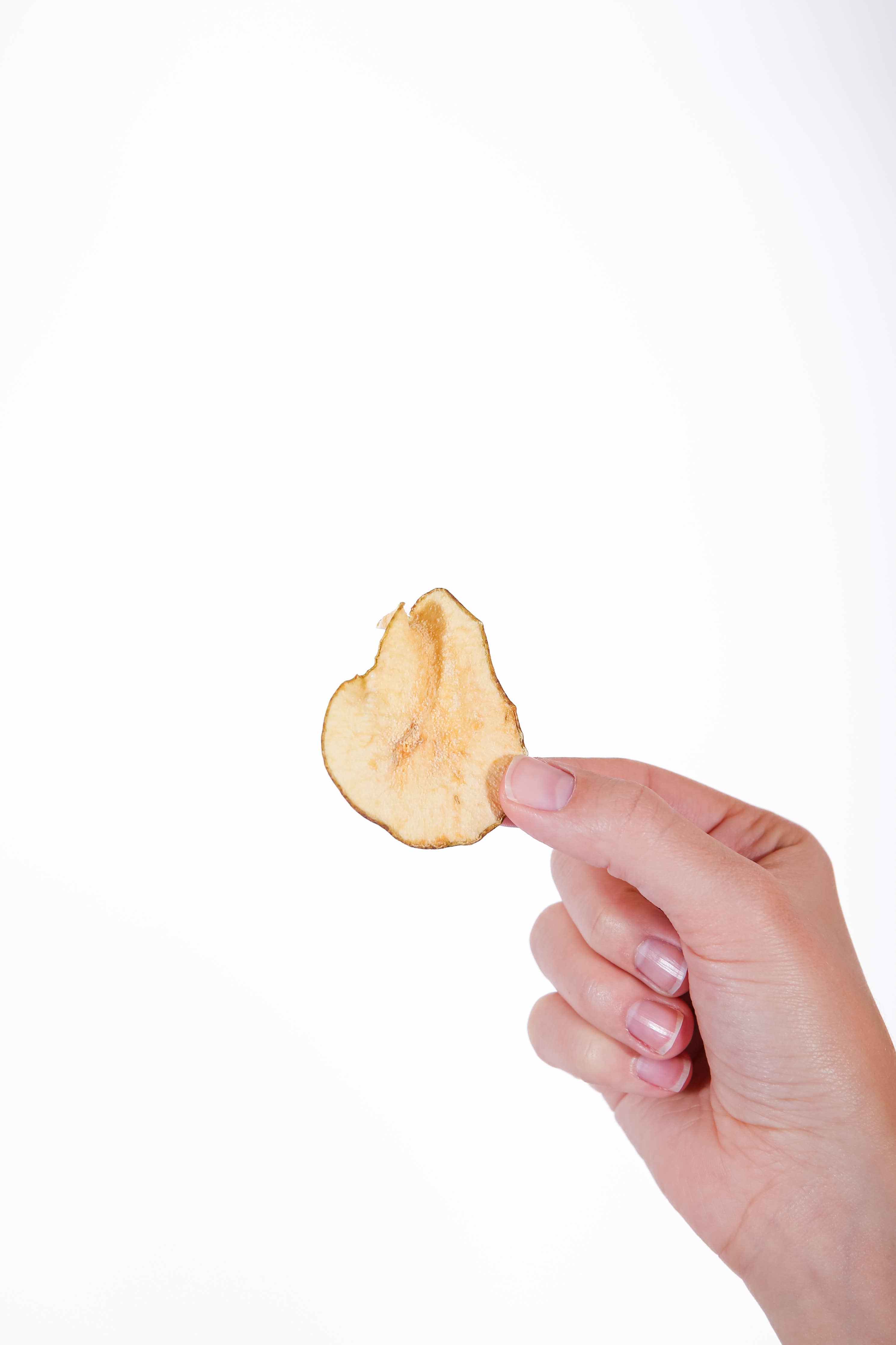 Dehydrated Pear Slice Garnish